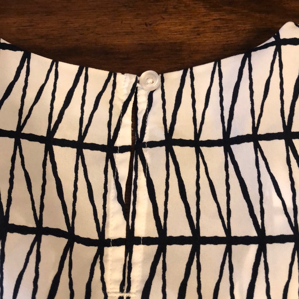 Top - Picture 4 of 5